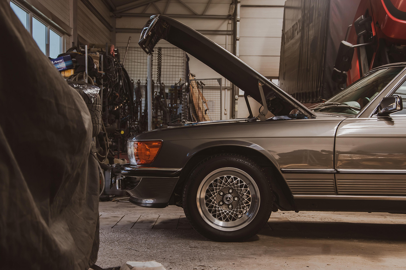 mercedes_benz_classics_lr_1_2.jpg