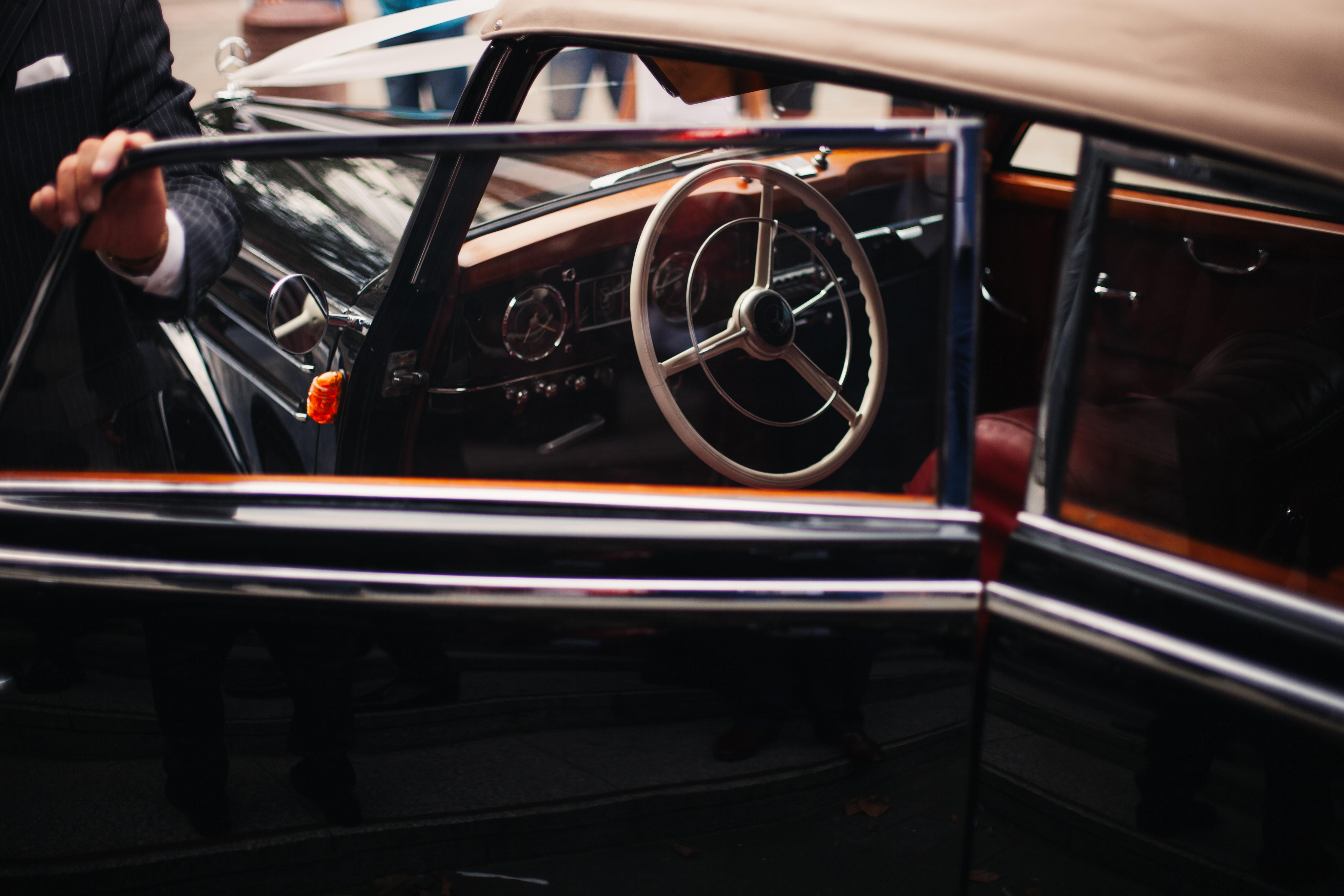 mercedes_benz_classics_header_4.jpg